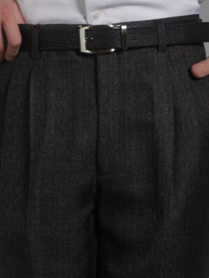 黑灰色厚實打摺西裝褲