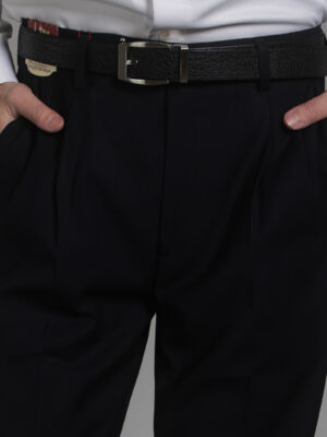 黑色素面打褶西裝褲