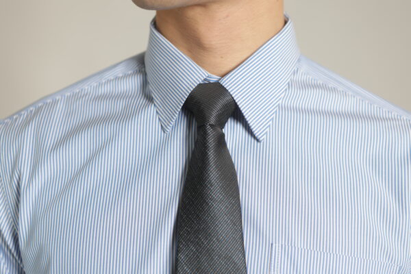 藍色直條紋襯衫・直挺抗皺