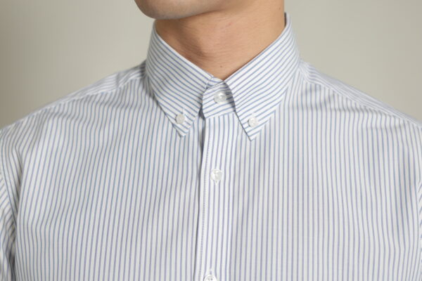 藍白直條紋襯衫・機能抗皺・釘扣領設計