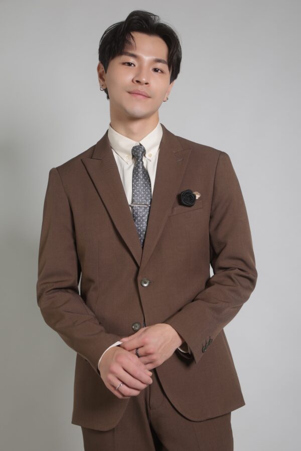 【新修身版】摩卡深棕成套西裝・劍領設計・沉穩典雅款