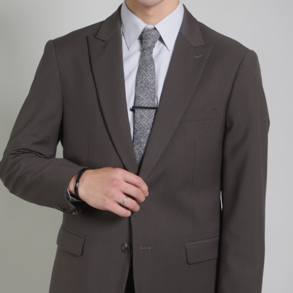 【新修身版】炭灰成套西裝・劍領設計・冷峻高雅款