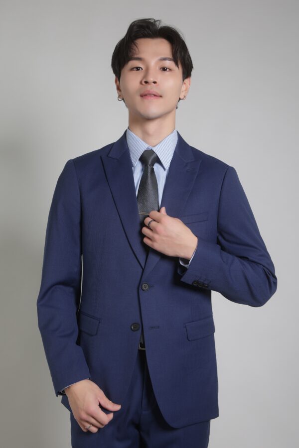 【新修身版】海軍藍成套西裝・劍領設計・卓越不凡款